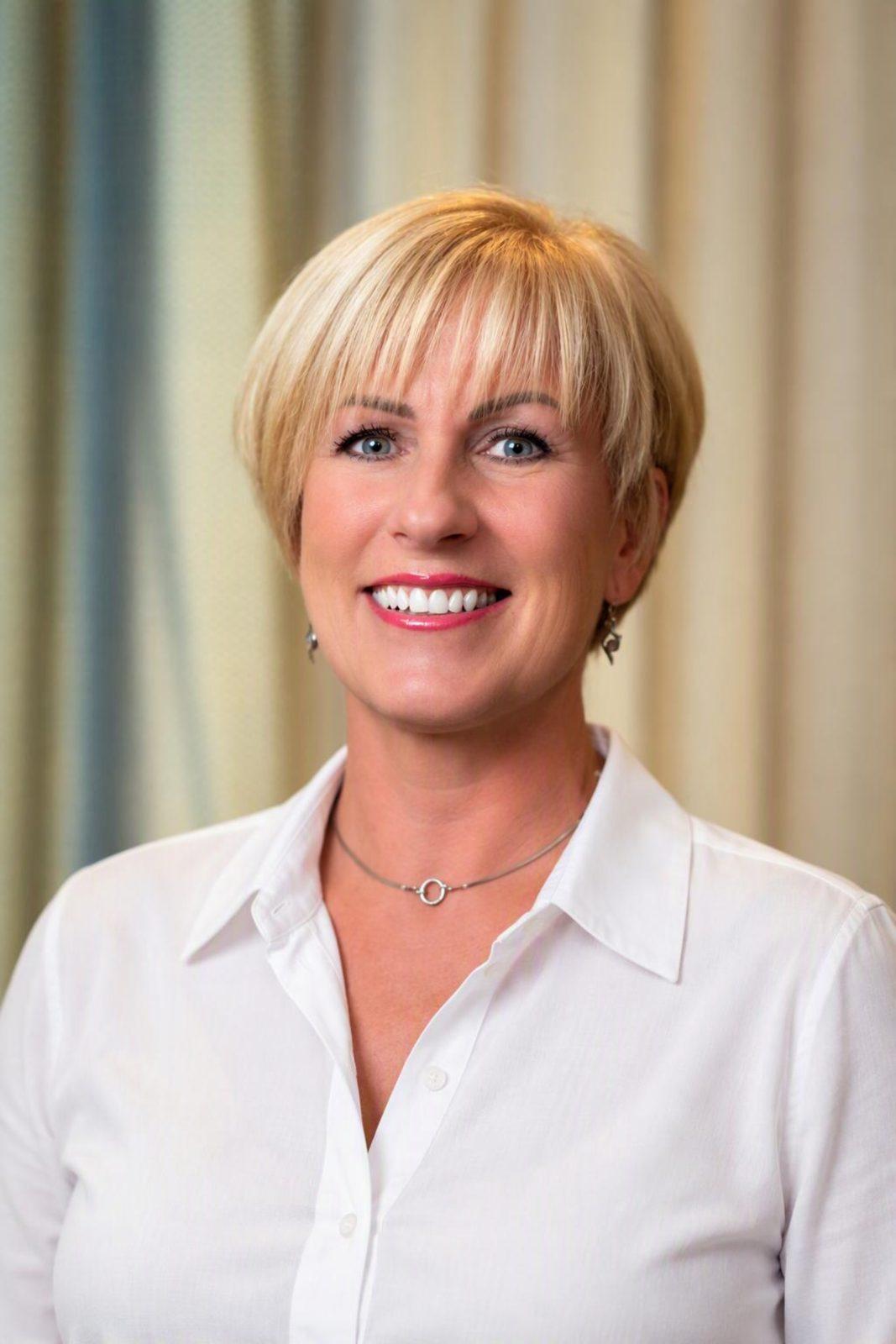 Portrait of Julie Gowen